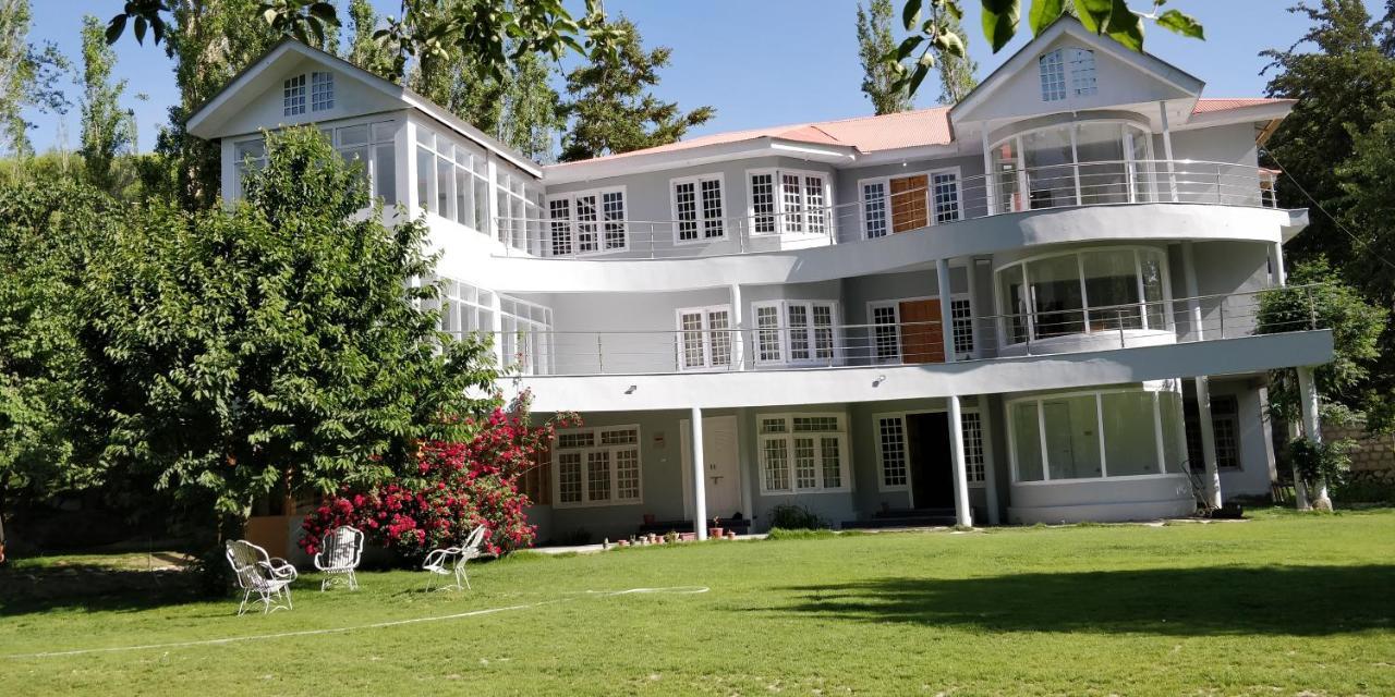 Hotel Reego Skardu Luaran gambar