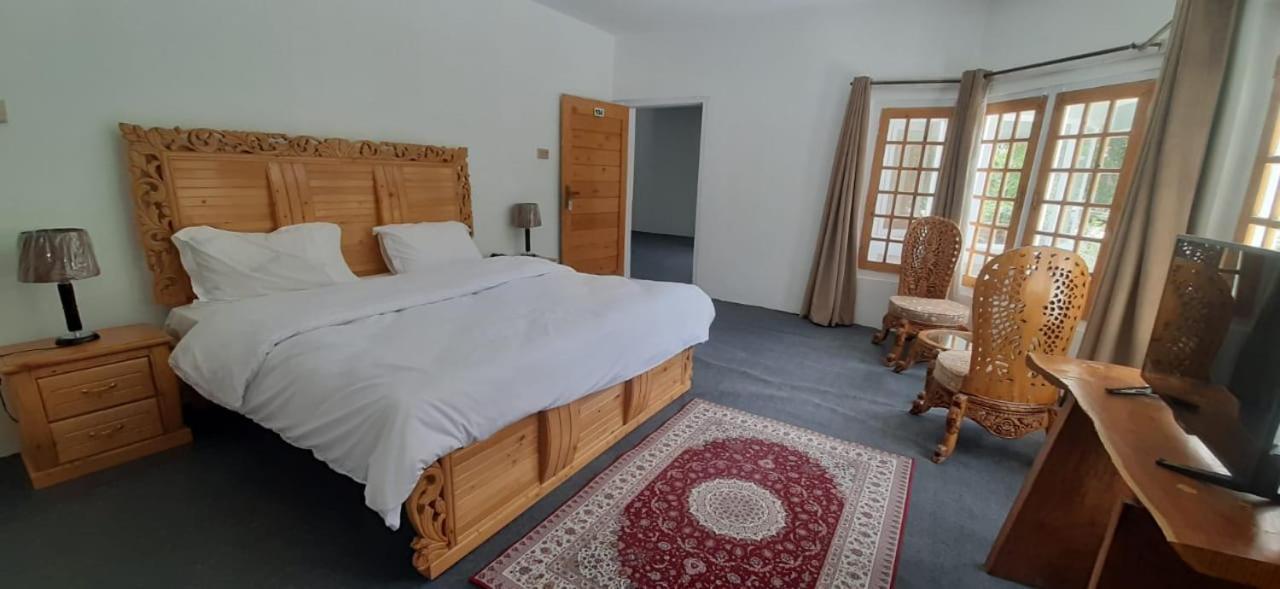 Hotel Reego Skardu Luaran gambar