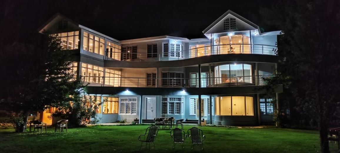 Hotel Reego Skardu Luaran gambar